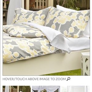 Crane canopy classic queen duvet and shams